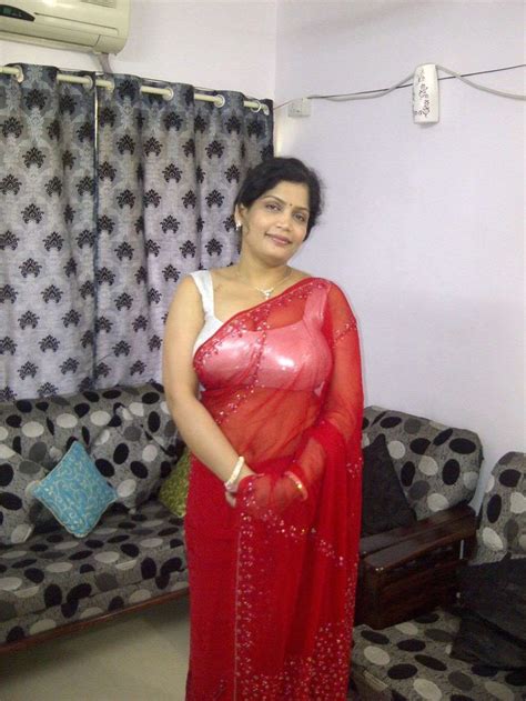 Free Bhabhi Saree Porn Videos